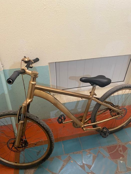 продам велик срочно