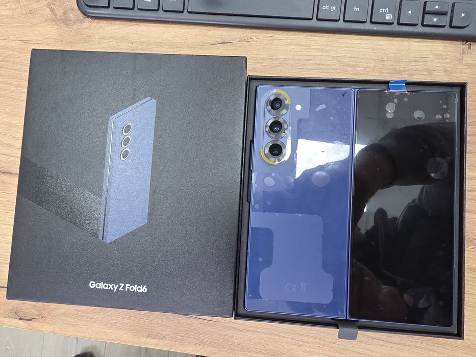 Samsung Z Fold6 256GB ca NOU Garantie Albastru Navy Blue fold 6