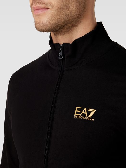 Оригинален мъжки спортен екип EA7 Emporio Armani