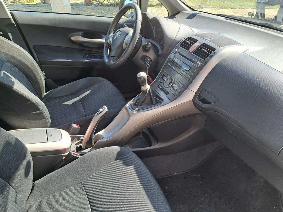 Toyota Auris 1.4 i 16V VVT-i