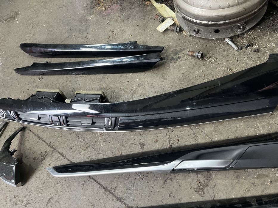 Интериорни лайстни бмв х5 ф15 ( interiorni laistni bmw x5 f15 )