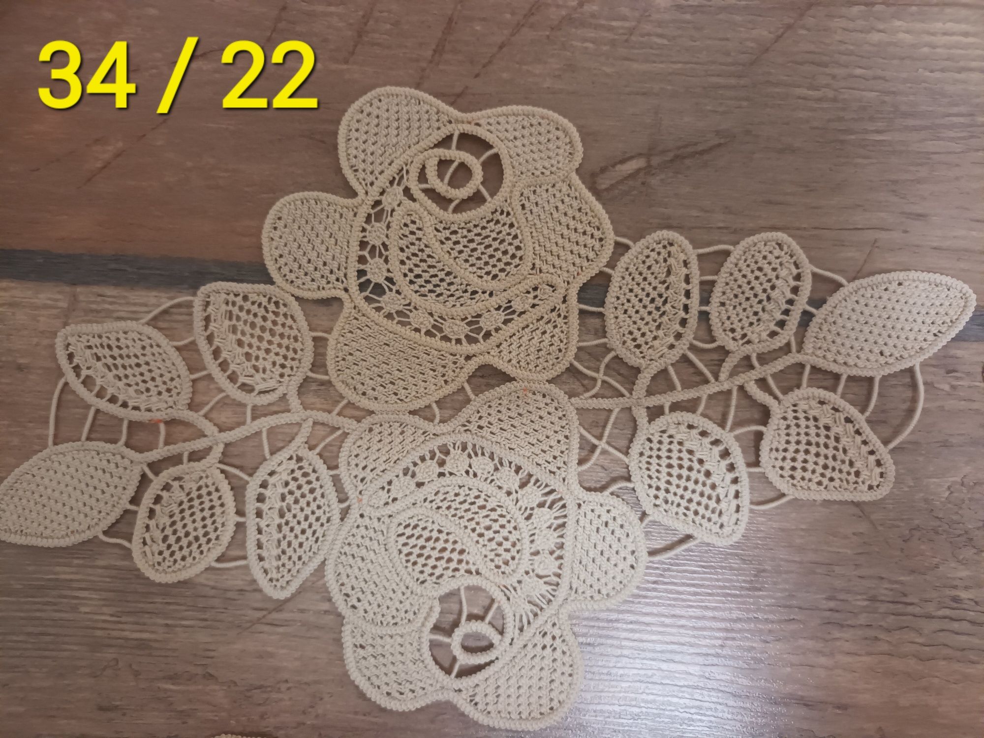 Set față de masa și mileuri macrame