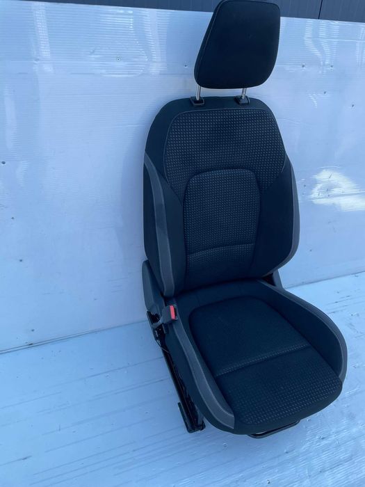 Scaun stanga fata Ford Focus 4 stare impecabila original