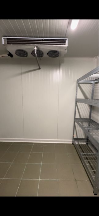 Camera frigorifica + Banc de lucru si chiuveta HoReCa