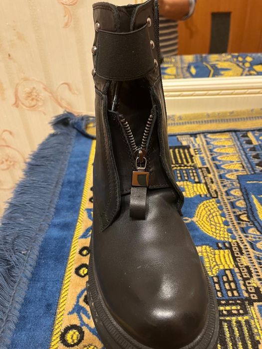 Продам обувь 39 размер зима натуралка