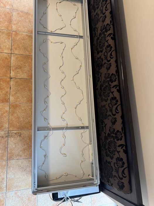 ЧИСТО НОВА светеща рекламна табела