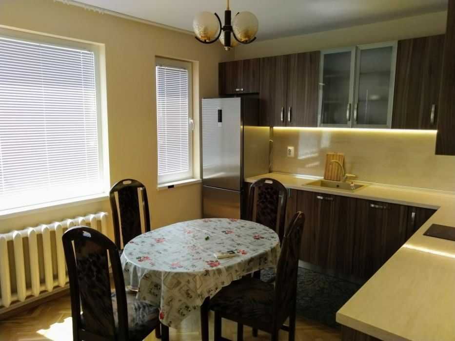 Продава се Тристаен апартамент в София, Малинова долина - 80 кв.м за 2000 €/кв.м - Снимка #4