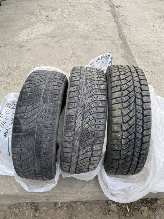 Продам Б/У зимние шипованные шины