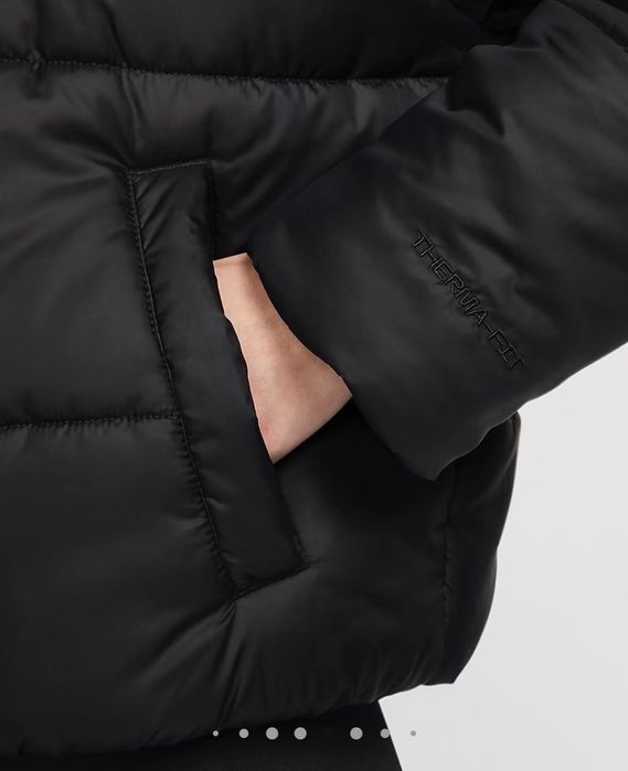 *Чисто ново* Дамско яке Nike Sportsware Classic Puffer
