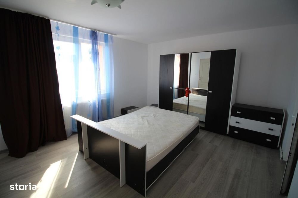 INCHIRIEZ apartament 4 camere , renovat,zona Strand