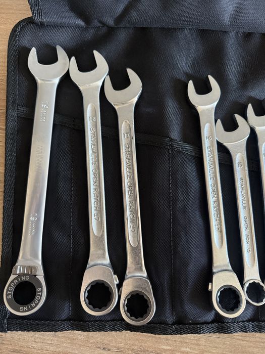 Set chei folosite dar intr-o stare buna vezi poze nui complet 4dif