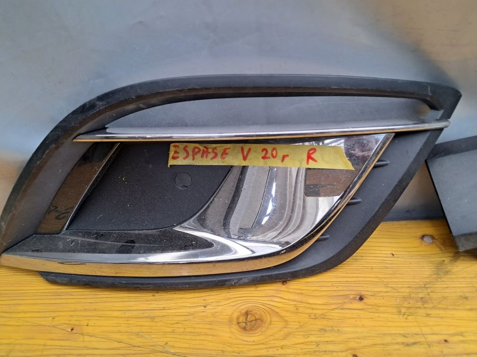 Лайсна решетка халоген Renault Espase V5