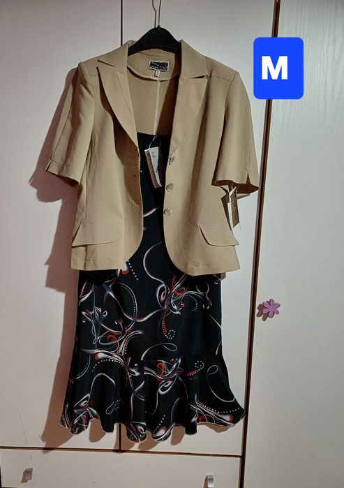 Разпродажба на нови дамски костюми, различни размери, цена 20лв за бро