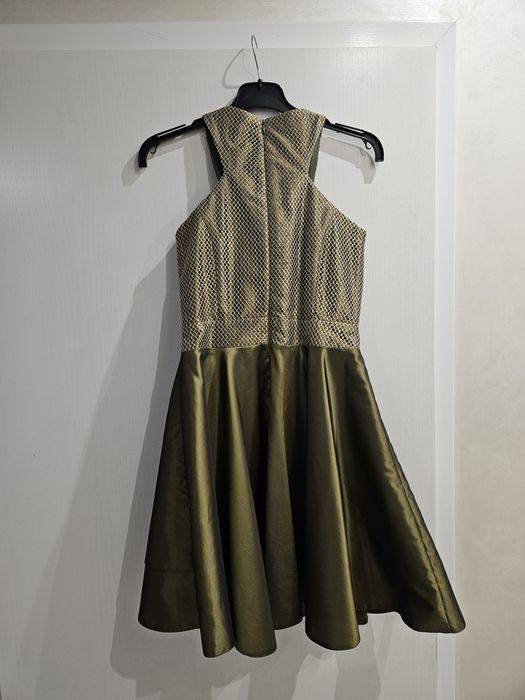 Ефектна официална рокля