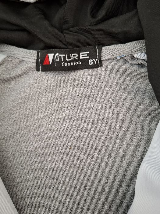 Спортен комплект за момче, размер 6г.