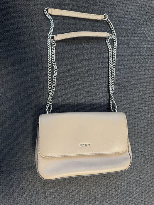 Бежова чанта Dkny естествена кожа