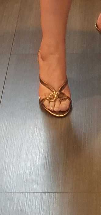 Sandale elegante , de firma , din piele