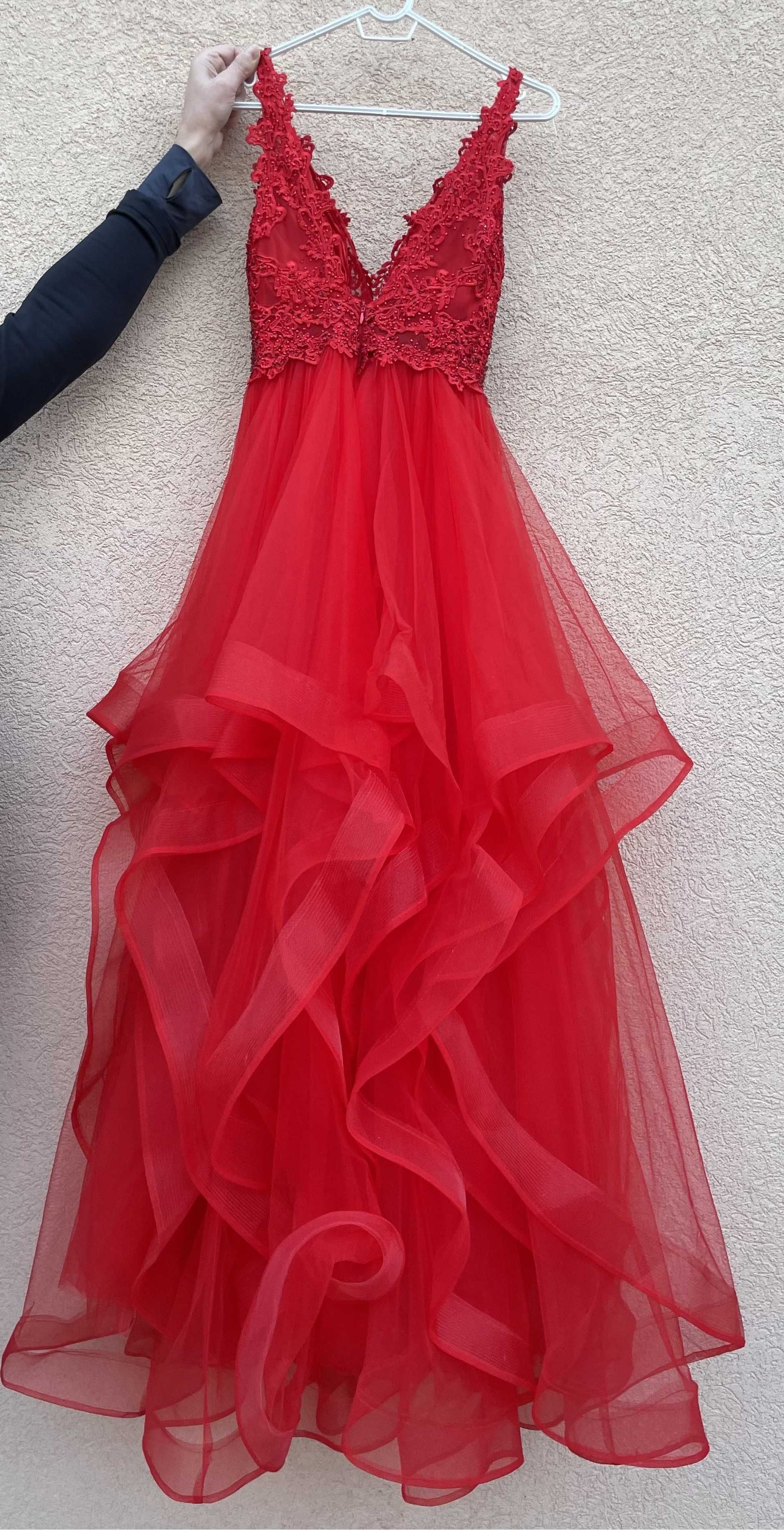 Rochie Roșie Lungă Elegantă pentru Bal Boboci/Preuniversitar/ Banchet