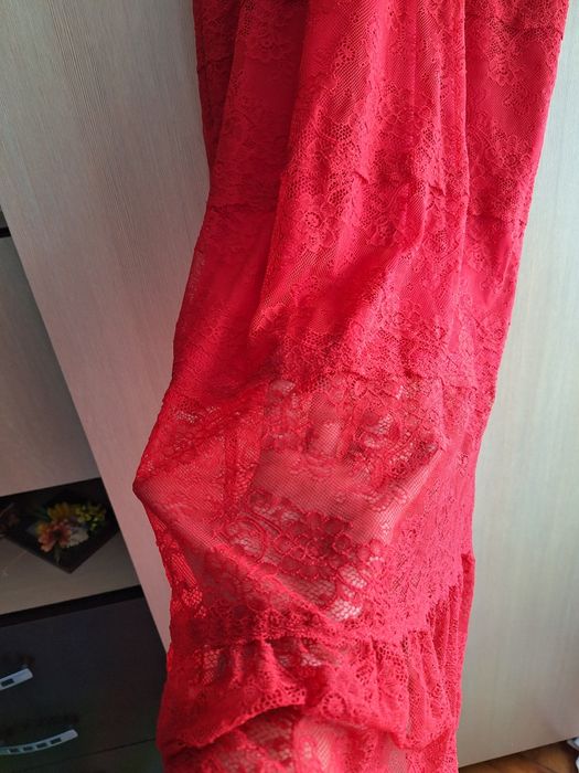 Rochie dantela rosie