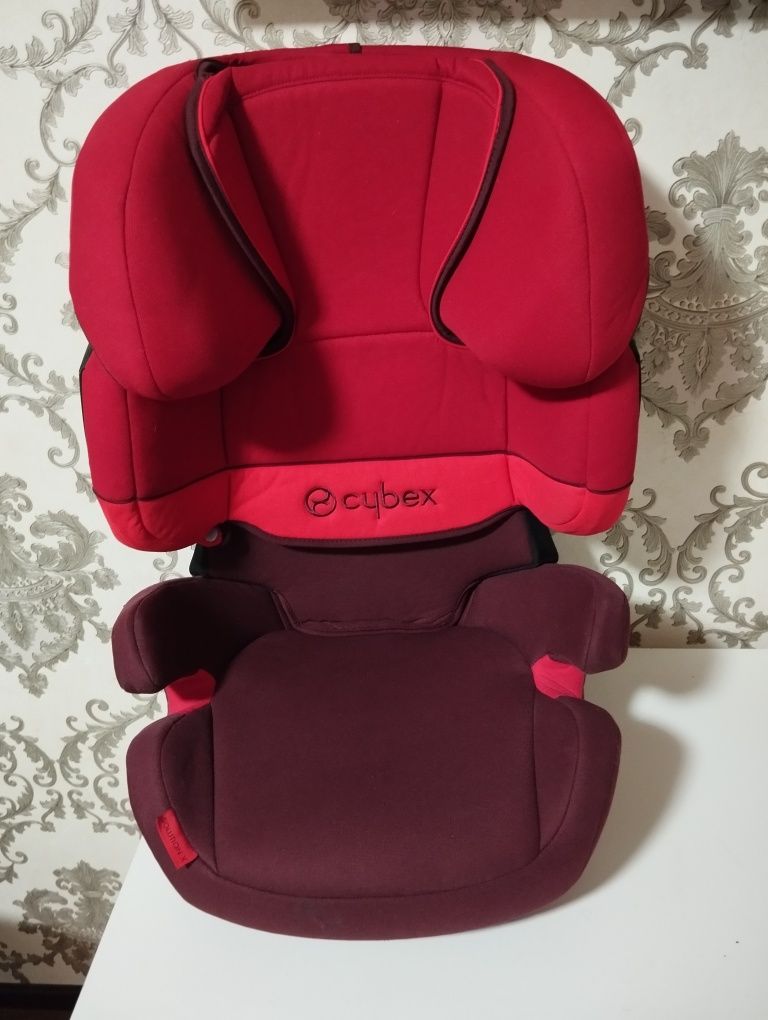 Шикарное автокресло бренд Cybex