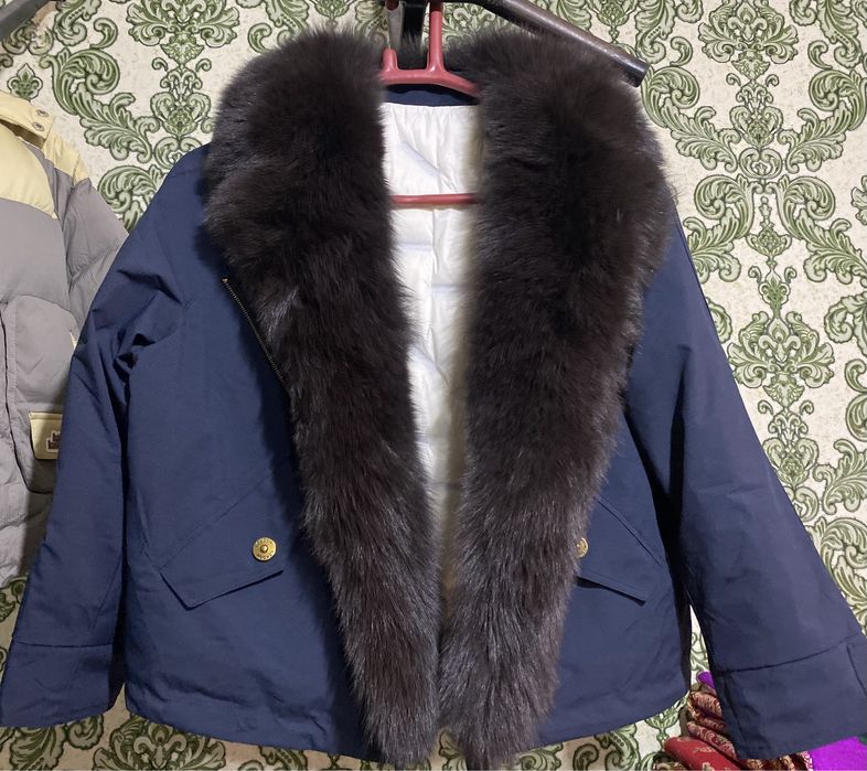 Продается Парка автоледи нат.мех песец