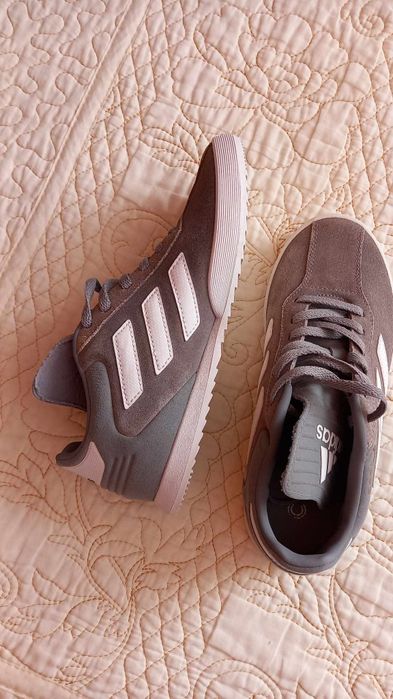 Adidași Adidas Originali