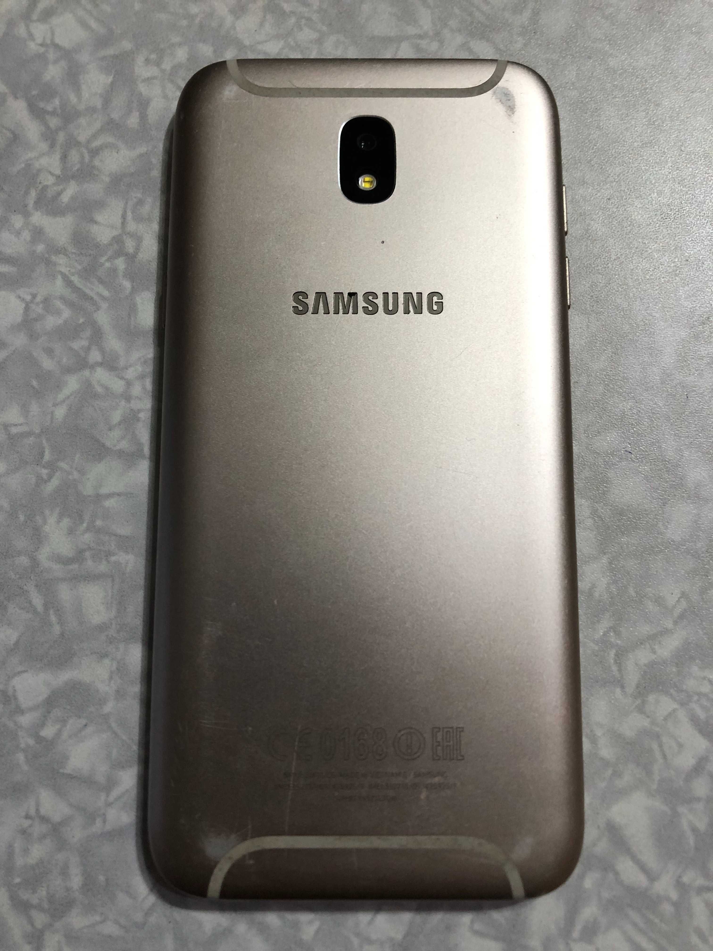 Смартфон Samsung Galaxy J5, б/у