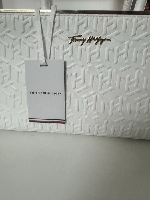 Geanta Tommy Hilfiger, Noua, Superba, alba cu auriu