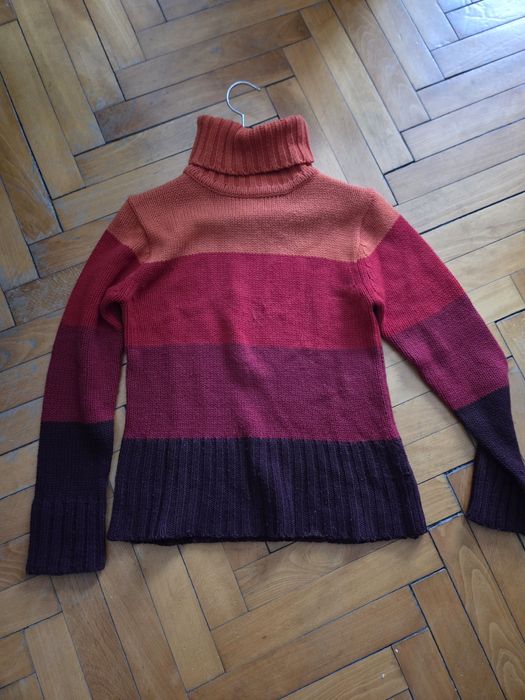 Дамски пуровер -размер М