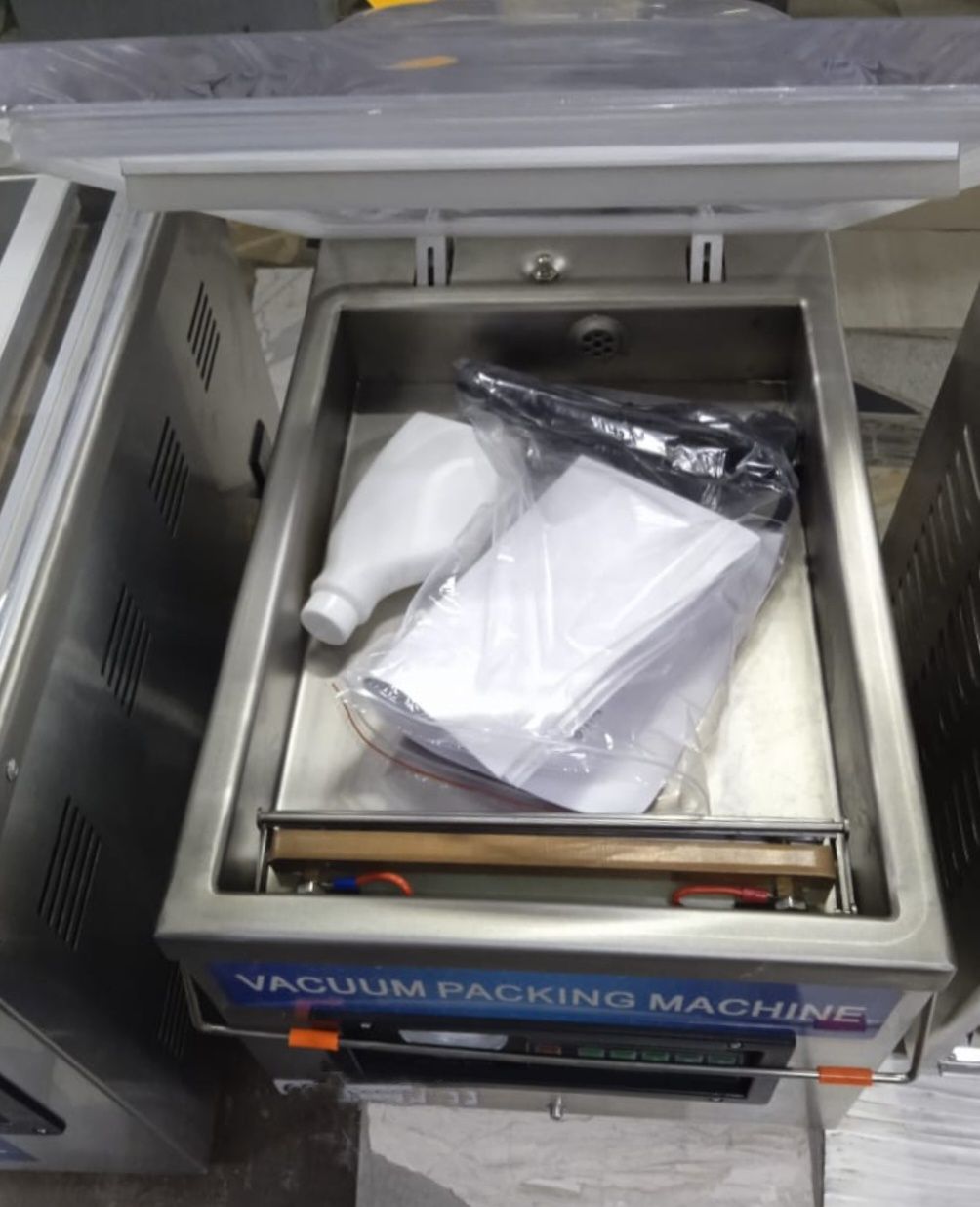 Вакуумный Вакумутор упаковочный аппарат