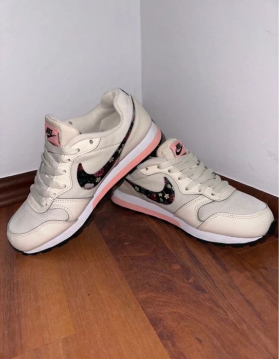 Adidasi nike dama