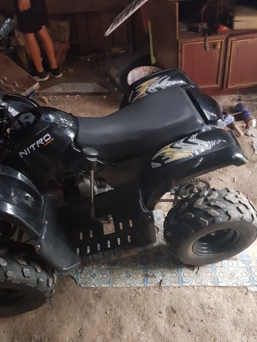 Vand ATV de 125 la mâna a doua