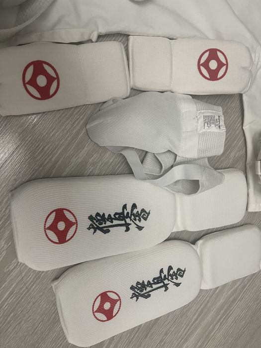 Полный комплект экипировки для каратэ на ребенка