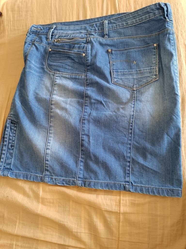 Vand fusta blugi noua miss sexy mărime xl42,44