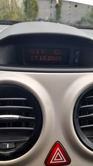 Опел корса D 2007 климатик 3700лв