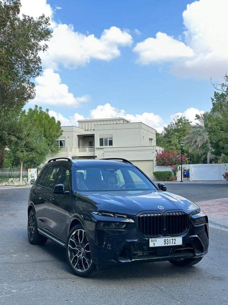 BMW X7 40i re-styling 2023