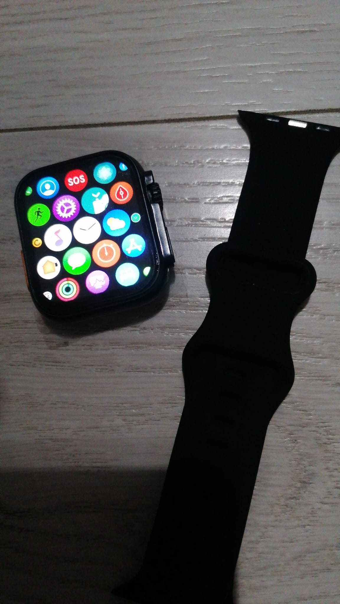 Smart Watch NOU compatibil Android / iPhone