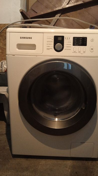 Стиральная машина продам