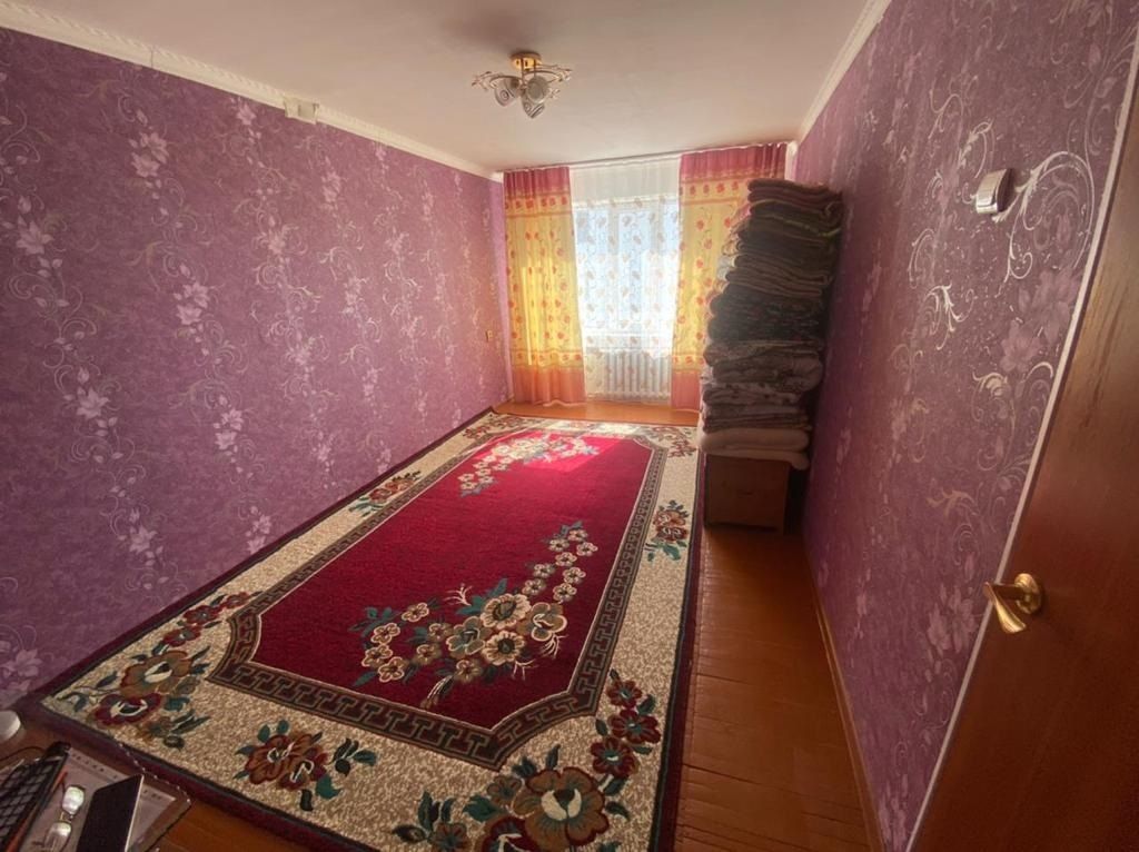 Продам 3-× комнатную солнечную квартиру. Удачная планировка, сквозной,