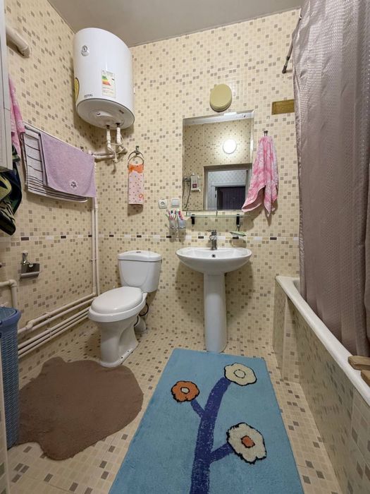 Срочно продается 2,2 соток участок ориентир ТЦ Малика