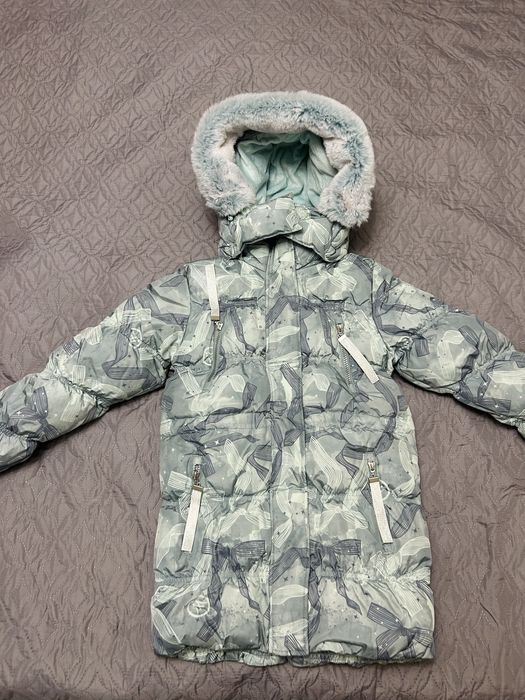 Продам зимнюю куртку на девочку