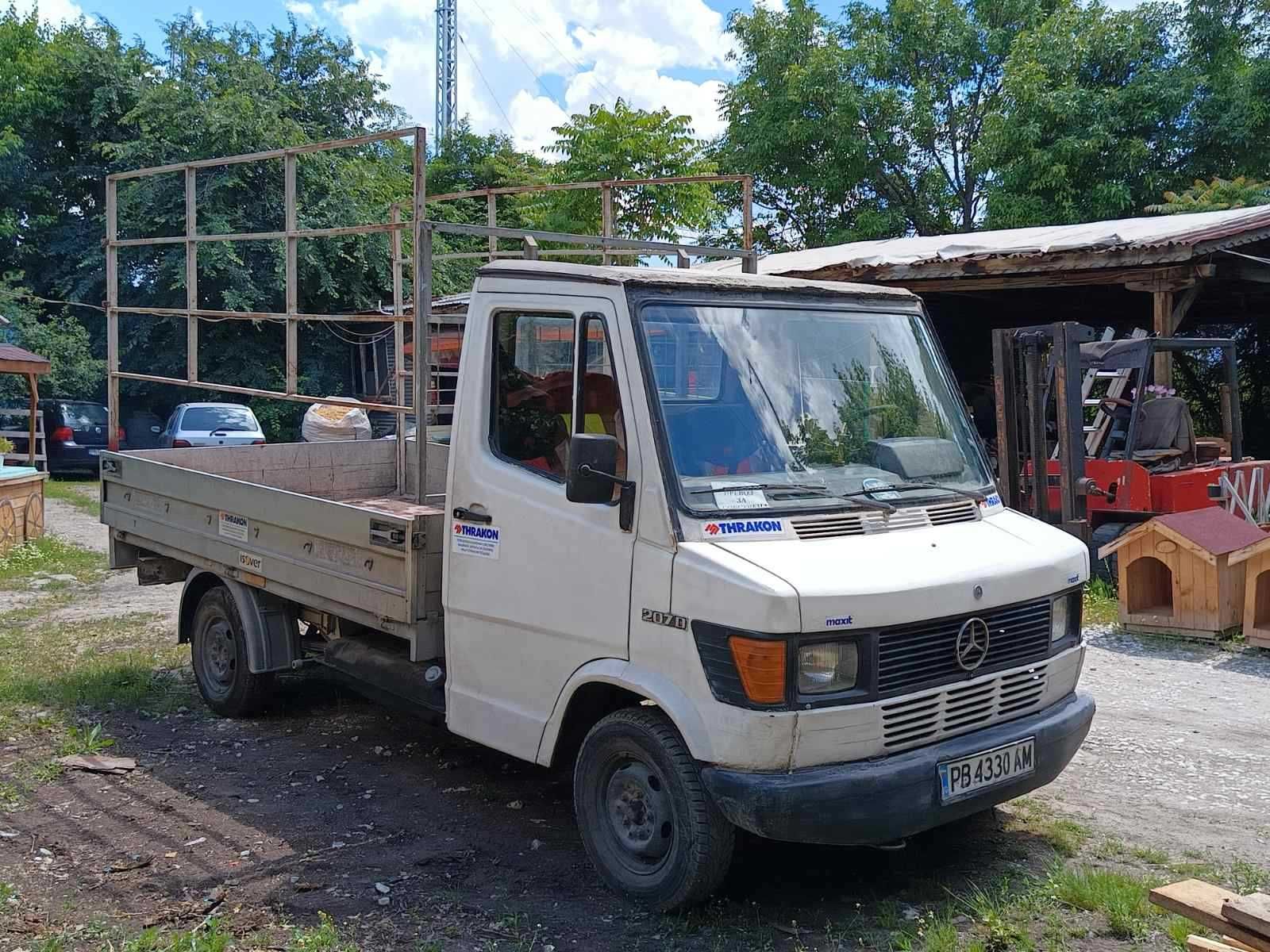 Мерцедес 207 Д товарен автомобил, бордови 2.8т
