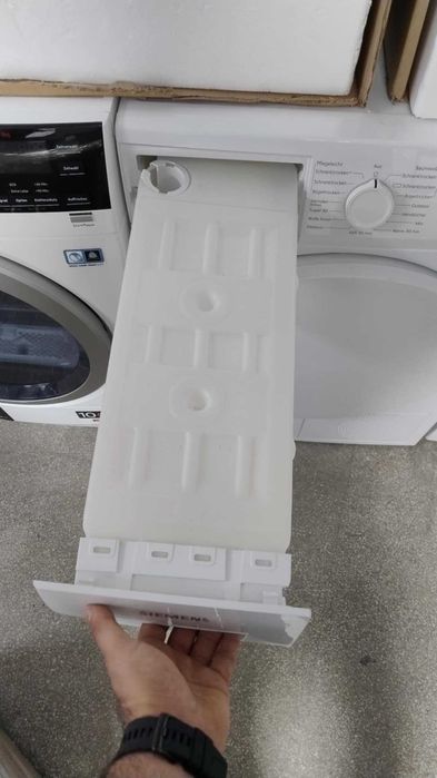 A++ Сушилня с термопомпа Siemens-Сименс 8 кг autoDry iQ300