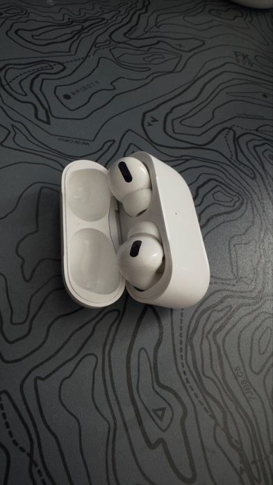 Casti Apple AirPods Pro ( gen 1 )