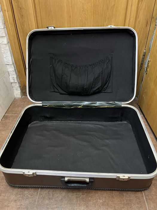 Ретро куфар за пътуване