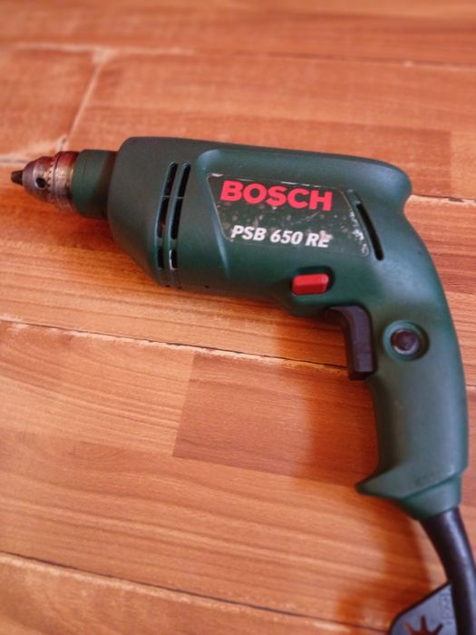 Электроинструмент дрель бош