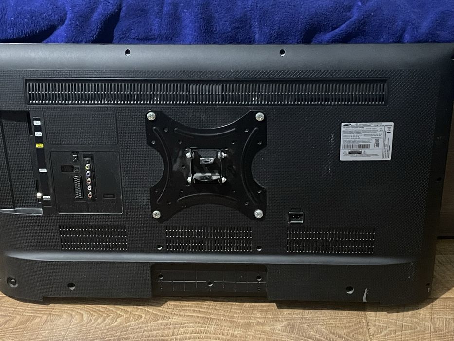 прдам теливизор LG