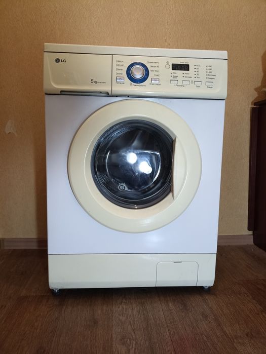 Продам стиральную машину LG