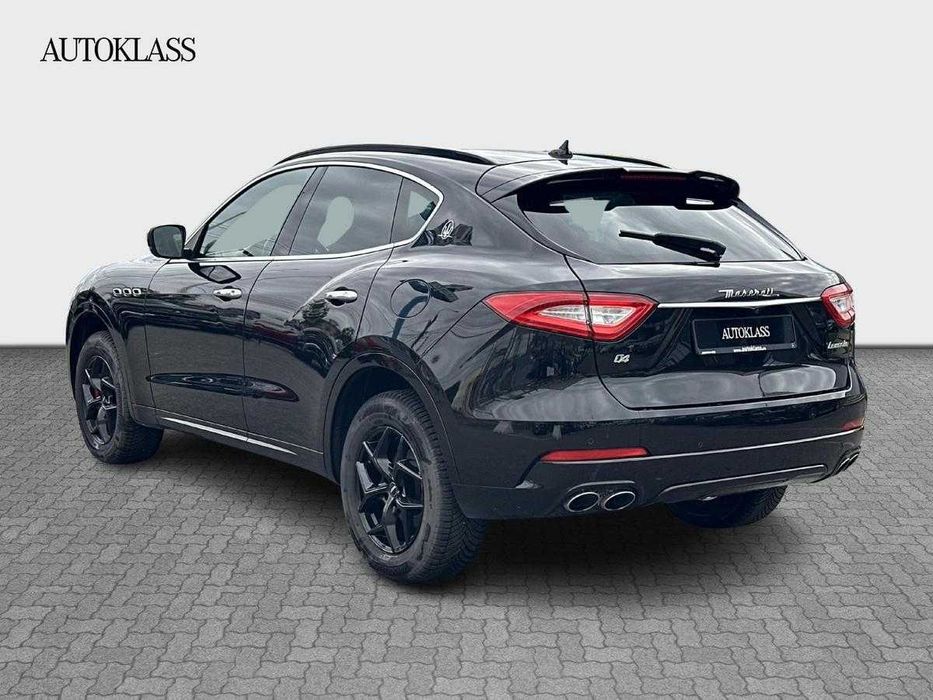 Schimb Maserati Levante 2018 Cu Mercedes V Class