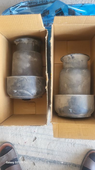 Продам пневма подушки на бмв х5 ф15